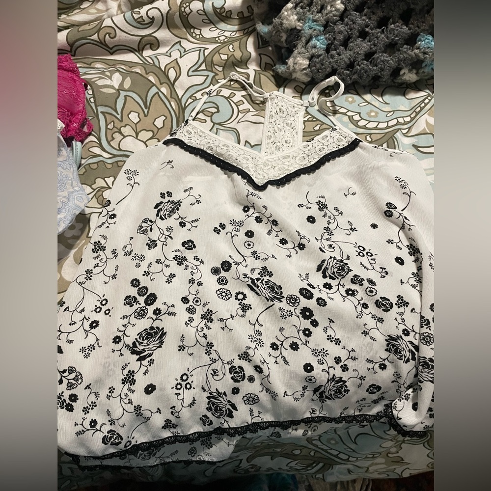 NWOT pajama set (size medium)